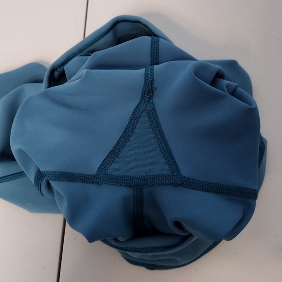 Lululemon Blue Low-Rise Cropped Ankle Length Workout Athletic Leggings Size 2 - Picture 8 of 15